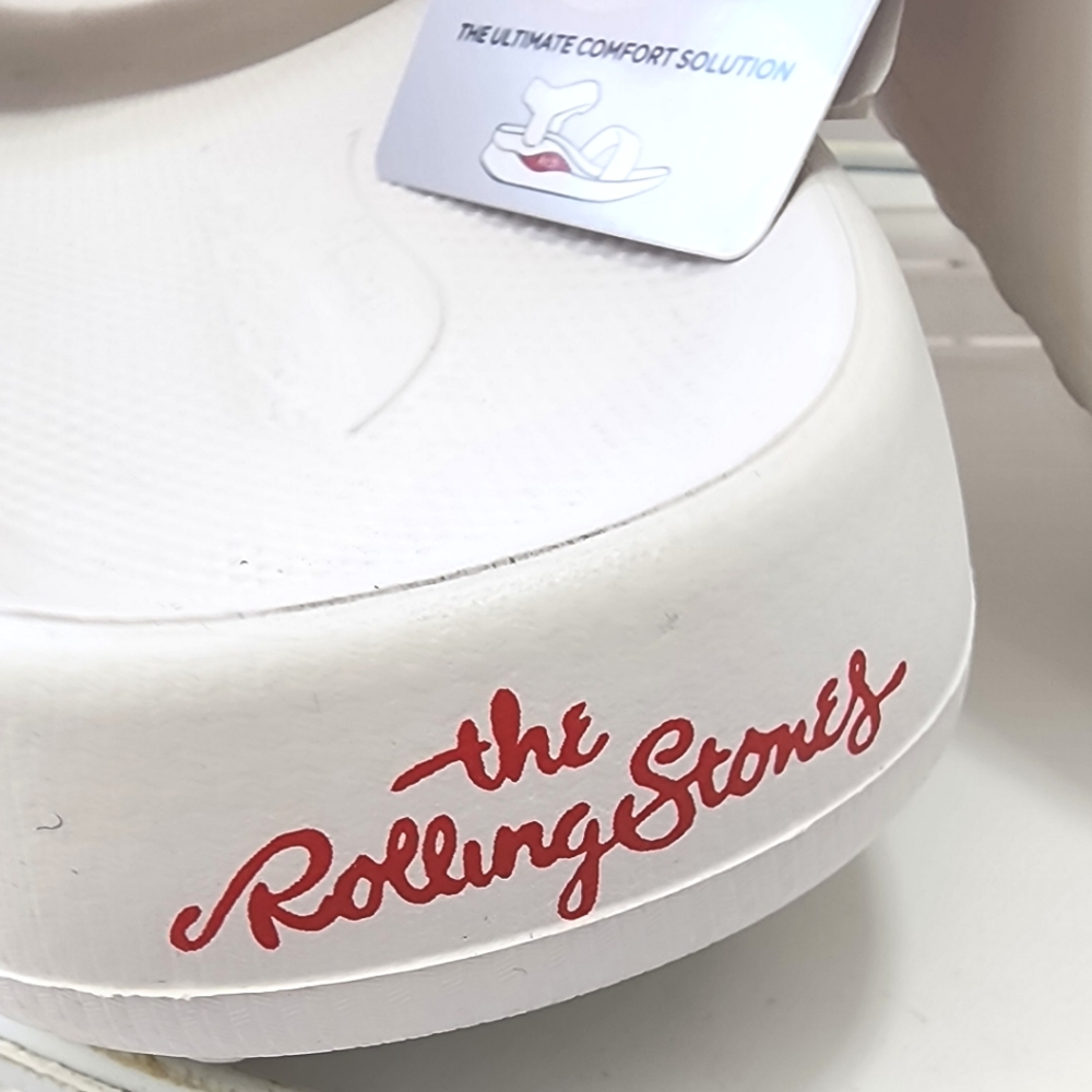 Sketchers Rolling Stones Red Mick Jagger Mouth White Foamies Slide Sandal NWT! - Picture 4 of 13